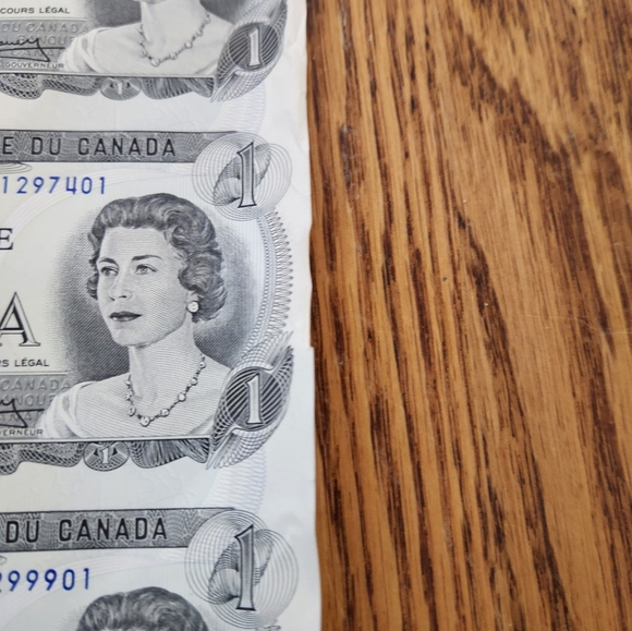 💯NWOT'S uncirculated sheet of 1973 $1 Bank of Canada bills - Picture 7 of 7